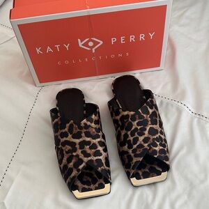 Katy Perry Leopard Print Sandals Size 8.5
